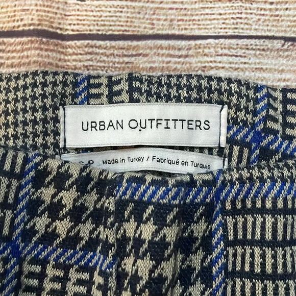 Urban Outfitters Casey pull on flare pant Houndstooth Black Tan Blue Size S - Picture 3 of 12